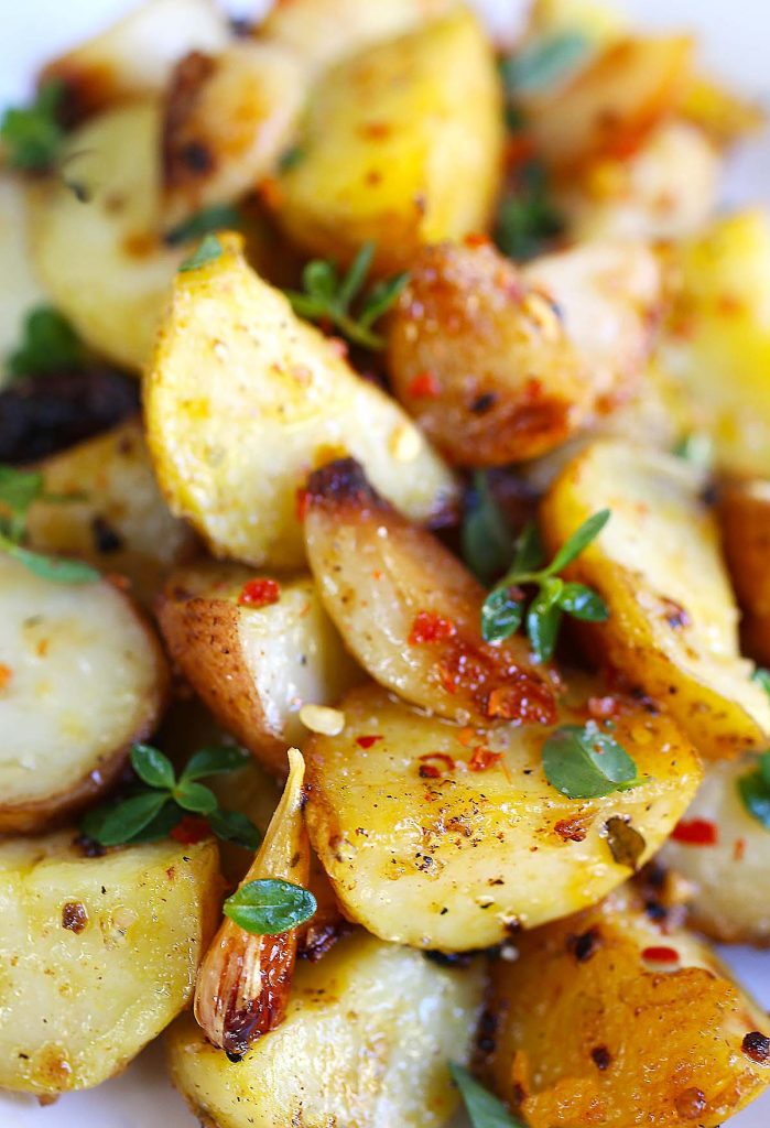 Garlic and chili on potatoes.