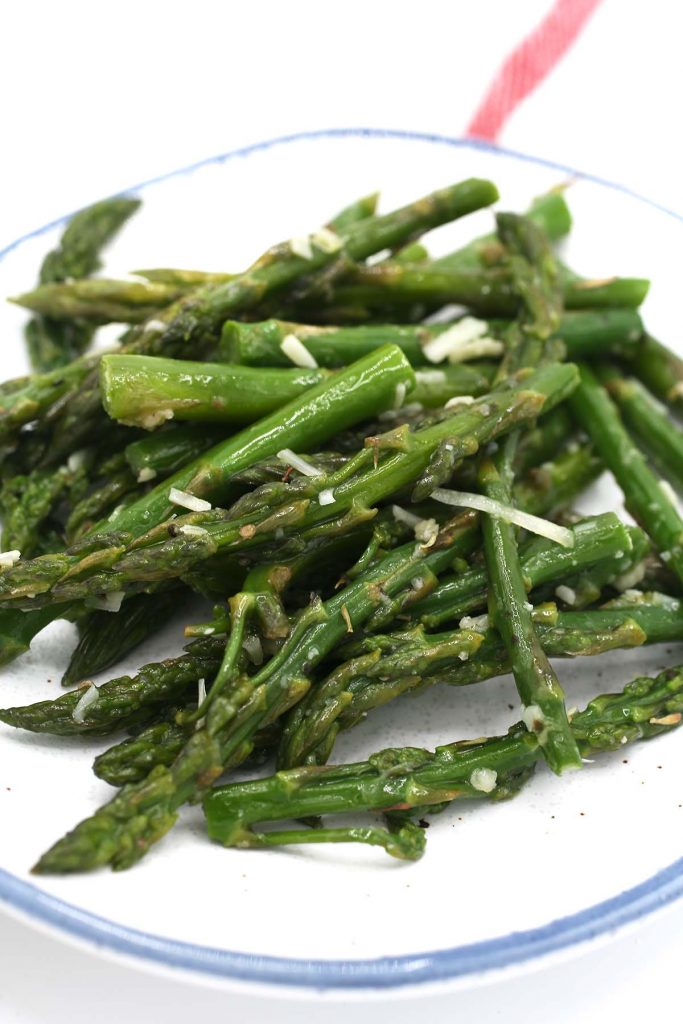 Asparagus in serving plate.