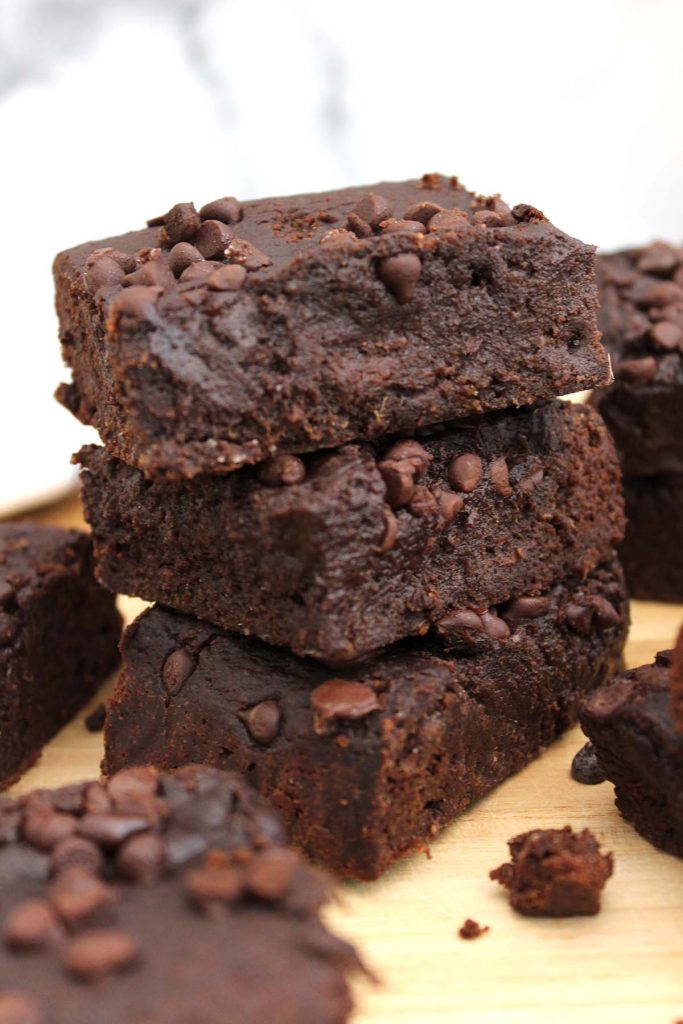 Date brownies with chocolate morsels.
