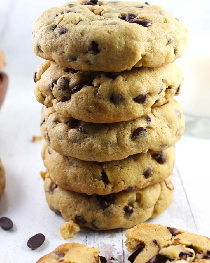 Walnut cookies stack.